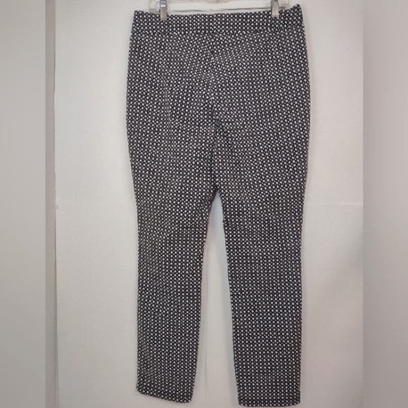 The Limited women's black/white ankle stretchy pants size (12) - Picture 7 of 16